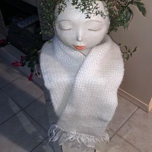 Ivory Aris scarf